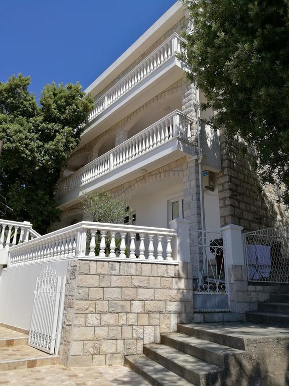 Apartmani Luksic Sutomore Eksteriør bilde
